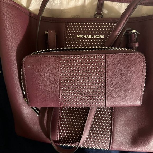 Michael kors tote and wallet set - Picture 1 of 5